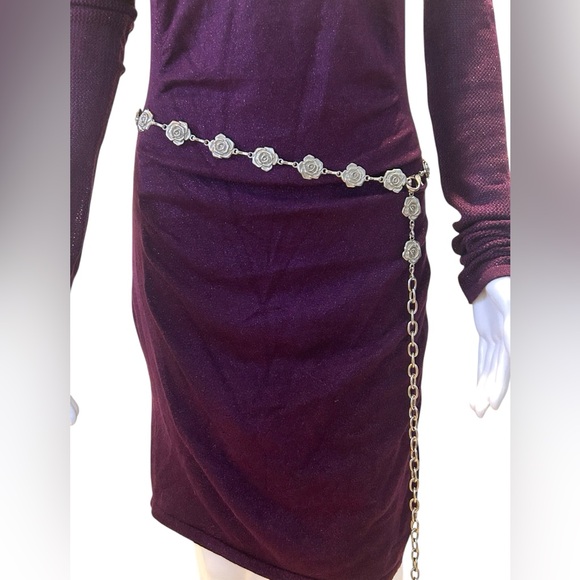 Vintage Rose Chain Belt, Floral, Silver, 53 Inches - Picture 6 of 7
